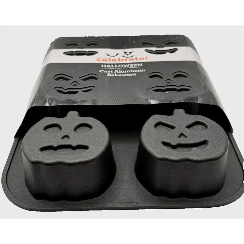 Halloween Jack O Lantern Mini Cake Pan Cast Aluminum Pumpkin Baking Mold NEW